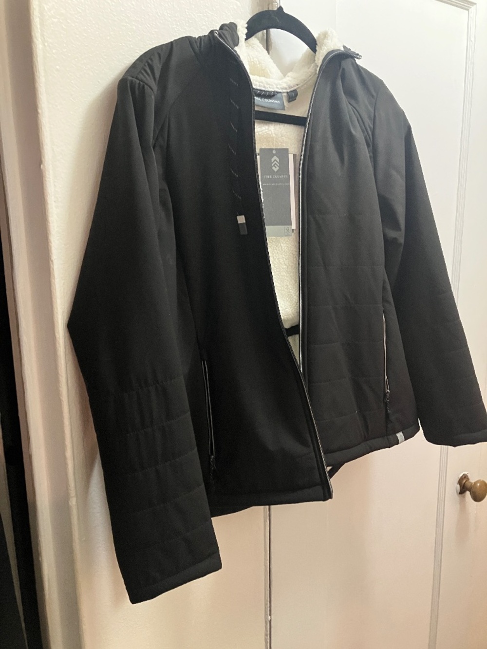 Free country quilted lined jacket NWT size L black